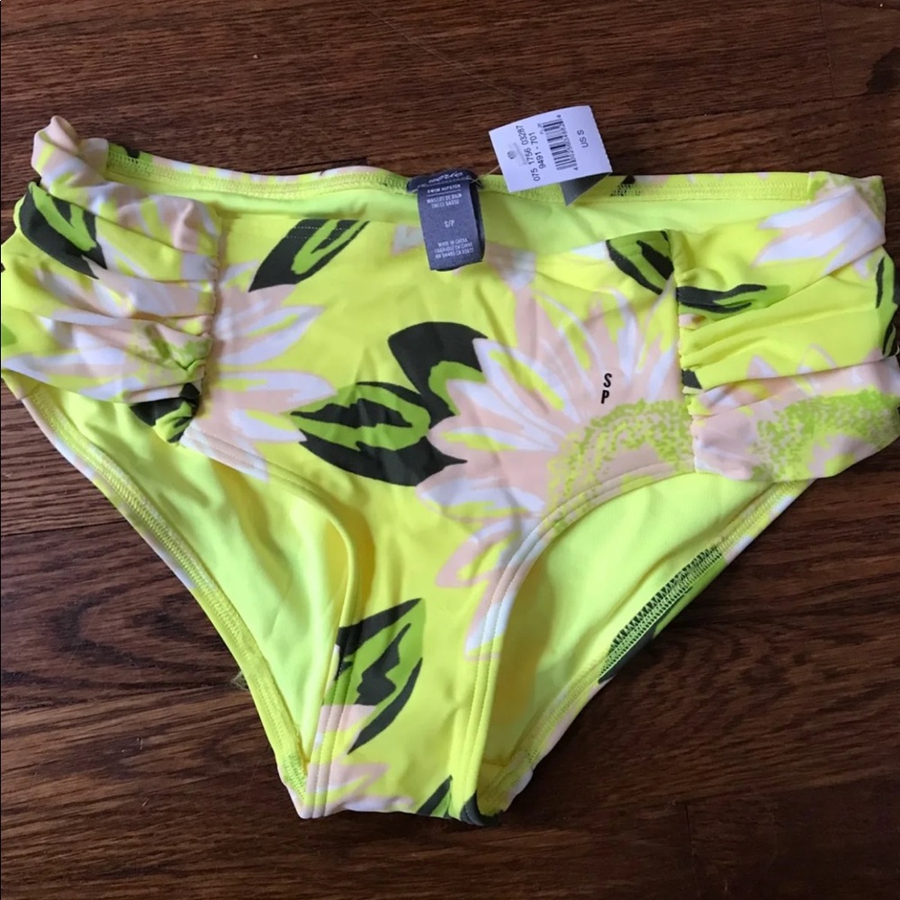 Bikini bottoms